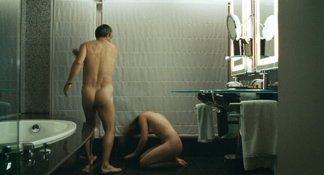 Nina Meurisse nude, Clara Ponsot nude – Complices (2009)
