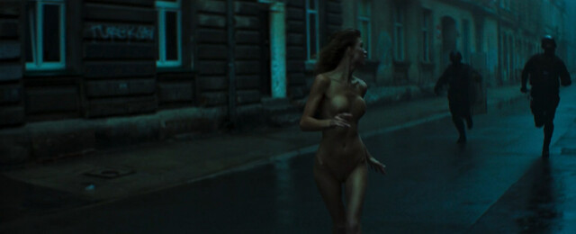 Angela Olszewska nude – Lead Balloons (2021)