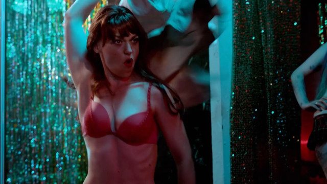 Lisa Wagner sexy, Lotta Doll sexy – Vorstadtrocker (2015)
