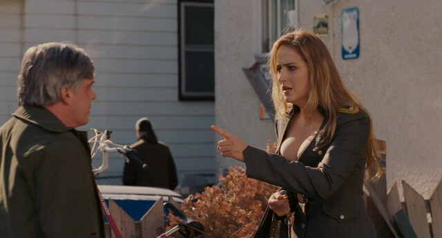 Leelee Sobieski sexy, Tricia Helfer sexy – Walk All Over Me (2007)