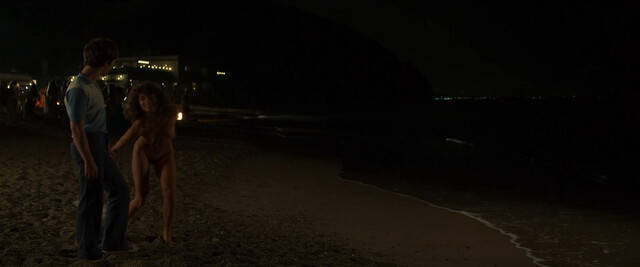 Begona Vargas nude, Catalina Sopelana nude – Las leyes de la frontera (2021)