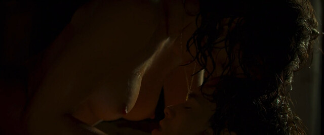 Begona Vargas nude, Catalina Sopelana nude – Las leyes de la frontera (2021)