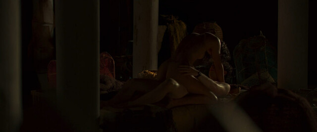 Begona Vargas nude, Catalina Sopelana nude – Las leyes de la frontera (2021)