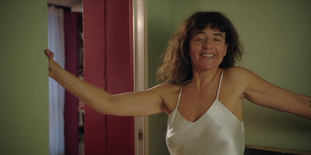 Romane Bohringer nude, Monica Bellucci sexy – L'amour flou s01у02-09 (2021)