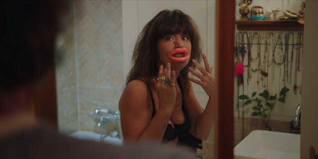 Romane Bohringer nude, Monica Bellucci sexy – L'amour flou s01у02-09 (2021)