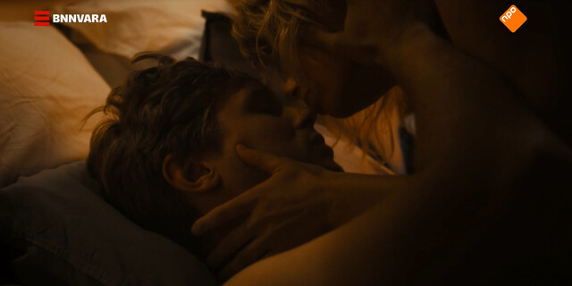 Ruth Becquart nude, Halina Reijn sexy, Carice van Houten sexy, Maaike Neuville sexy – Red Light s01e01-10 (2020)
