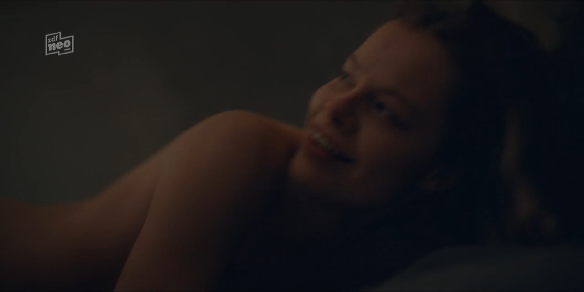 Emma Bading nude – Westwall s01e01 (2021)