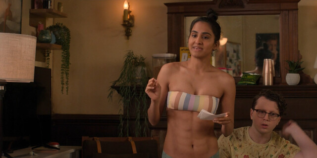 Pauline Chalamet nude, Amrit Kaur nude, Nili Rain Segal nude, Lauren Spencer sexy – The Sex Lives of College Girls s01e02 (2021)