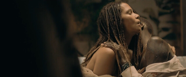 Halle Berry nude, Sheila Atim nude, Valentina Shevchenko sexy – Bruised (2020)
