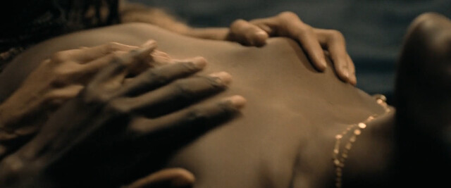 Halle Berry nude, Sheila Atim nude, Valentina Shevchenko sexy – Bruised (2020)