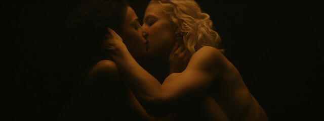 Vera Panfilova nude, Alena Mihailova nude, Zepyur Brutyan nude – V kletke s02e07 (2021)