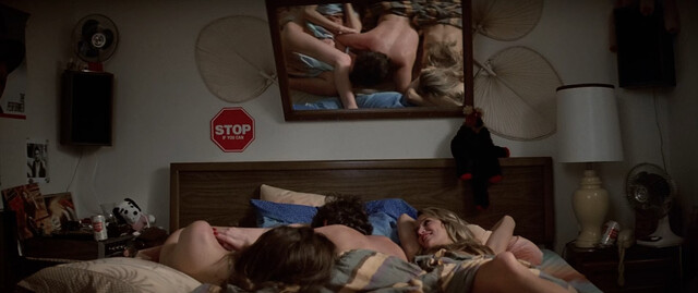 Jerry Hall nude, Cyndy Hall sexy – Urban Cowboy (1980)