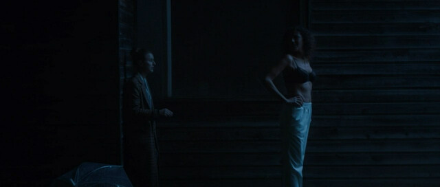 Gaelle Lebert nude, Tiphaine Daviot sexy– HP s02e03 (2021)