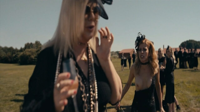Paulina Galazka nude, Agnieszka Wielgosz nude, Silviakiss nude, Sandra Kubicka sexy – The End (2021)