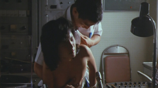 Yuki Kazamatsuri nude – Female Teacher Hunting (Onna kyoshi-gari) (1982)