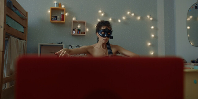 Eva Indenbaum nude, Anna Bogomolova nude – Struny s01e07-08 (2021)