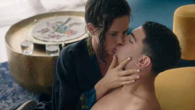 Delfina Chaves nude, Angela Torres nude, Roma nude – Rap Battlefield (Dias de gallos) s01e01e03e05e06e07e08e09 (2021)