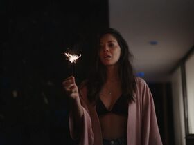 Olivia Munn sexy, Erica Ash sexy – Violet (2021)