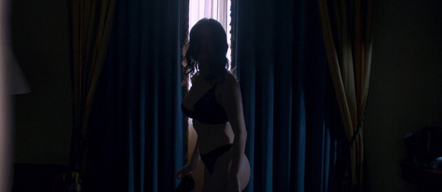 Olivia Grace Applegate nude, Virginia Newcomb sexy – The Beta Test (2021)