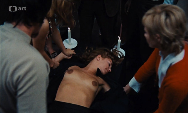 Jarmila Kolenicova nude, Catherine Jourdan nude, Lorraine Rainer nude – Eden a potom... (1970)