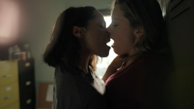 Jona Xiao nude, Tonya Glanz sexy, Monica Raymund sexy – Hightown s02e04 (2021)
