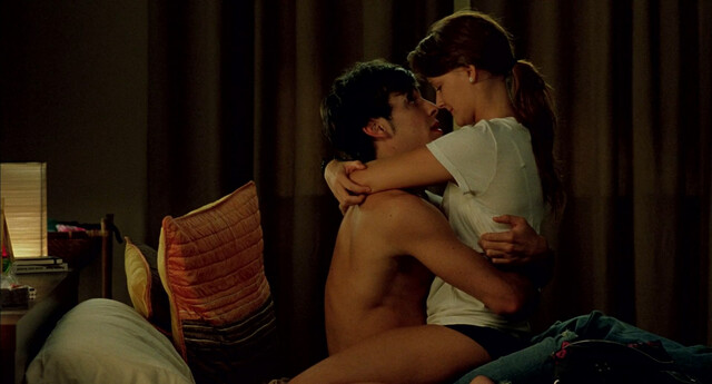 Ana de Armas nude, Elena de Frutos nude, Miriam Giovanelli nude, Duna Jove nude, Marieta Orozco nude, Esmeralda Moya sexy – Sex, Party and Lies (Mentiras y gordas) (2009)