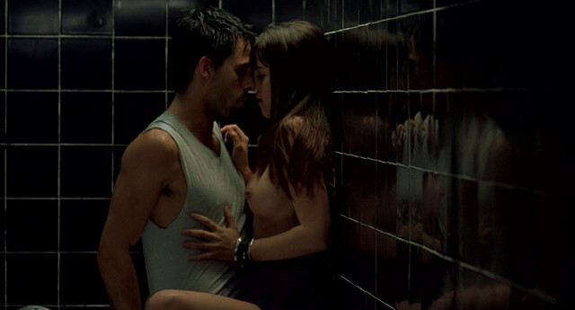 Ana de Armas nude, Elena de Frutos nude, Miriam Giovanelli nude, Duna Jove nude, Marieta Orozco nude, Esmeralda Moya sexy – Sex, Party and Lies (Mentiras y gordas) (2009)