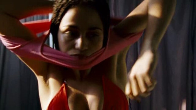 Kika Farias nude, Nanda Costa nude – Sonhos Roubados (2009)