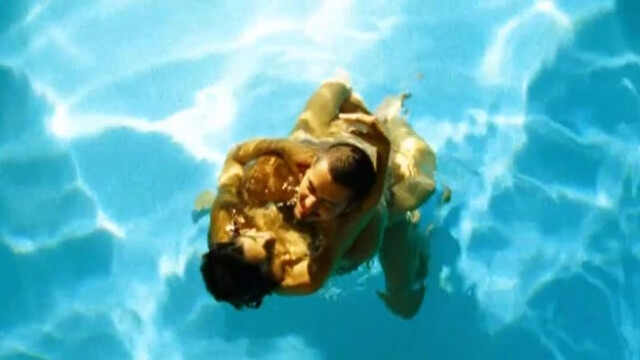 Kika Farias nude, Nanda Costa nude – Sonhos Roubados (2009)