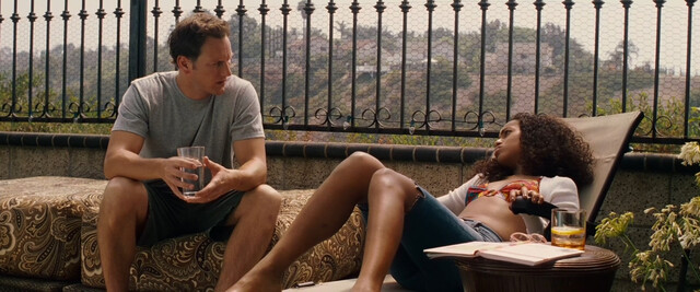 Kerry Washington sexy, Regine Nehy sexy, Wrenna Monet sexy, Tabitha Taylor sexy, Khira Thomas sexy – Lakeview Terrace (2008)