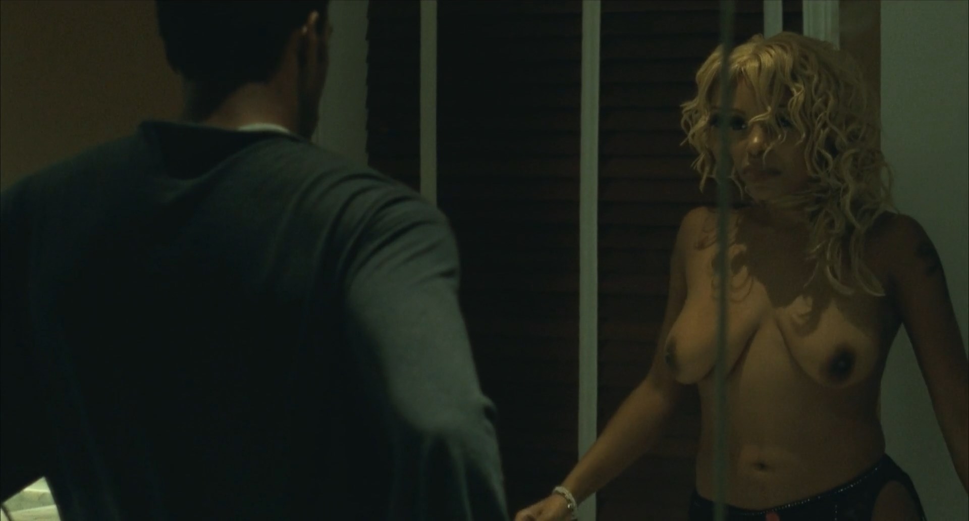 Kerry Washington nude, Monica Bellucci sexy, Bai Ling nude, Paula Jai Parker nude, Savannah Haske nude, Aura Grimolyte nude, Muriel Hurtado Herrera nude – She Hate Me (2004)