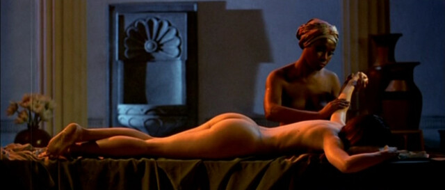 Alessandra Negrini nude, Karine Carvalho sexy – Cleopatra (2007)