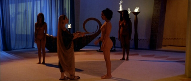 Alessandra Negrini nude, Karine Carvalho sexy – Cleopatra (2007)