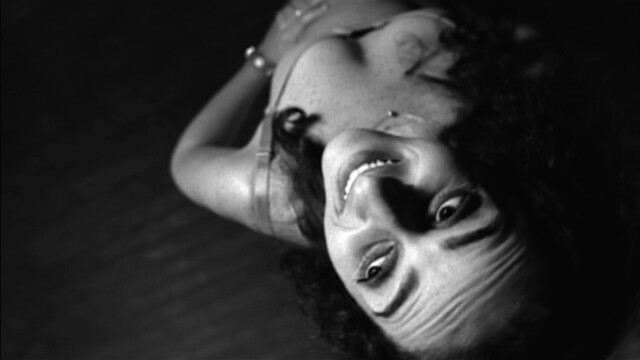 Josie Antello nude, Bel Garcia nude – Filme de amor (2003)