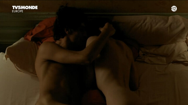 Emmanuelle Beart nude, Pascale Bussieres nude – Replay (La repetition) (2001)