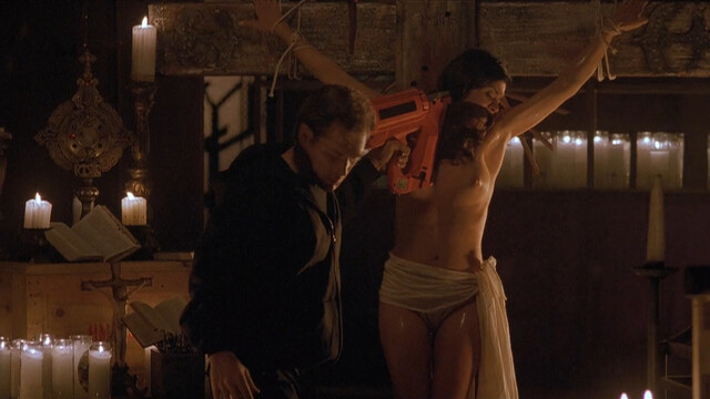 Gladys Jimenez nude, Erynn Dana Dalton nude – Blowback (2000)