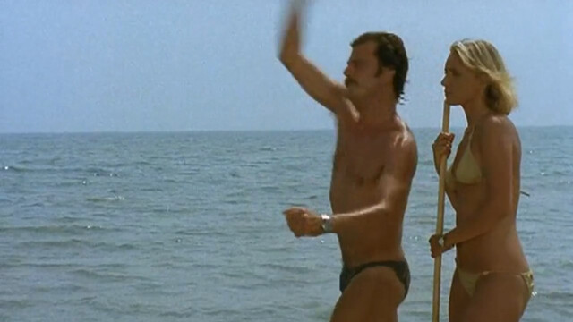 Christiana Borghi nude, Elisabetta Valgiusti nude – Midnight Blue (1979)