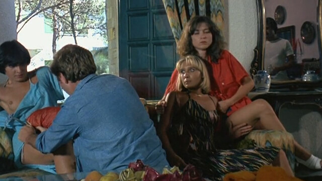 Christiana Borghi nude, Elisabetta Valgiusti nude – Midnight Blue (1979)