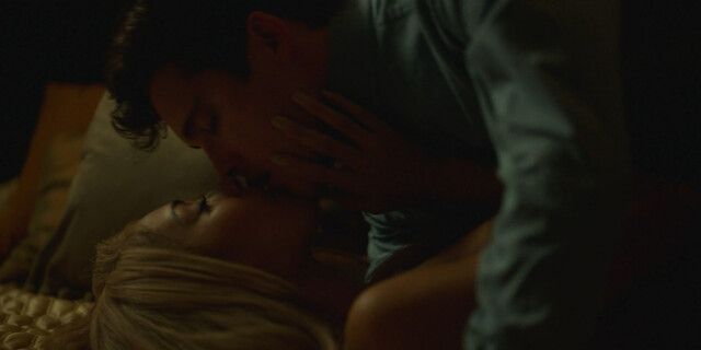 Natasha Esca nude, Jade Ewen nude – Luis Miguel The Series (Luis Miguel La Series) s03e01e04 (2021)