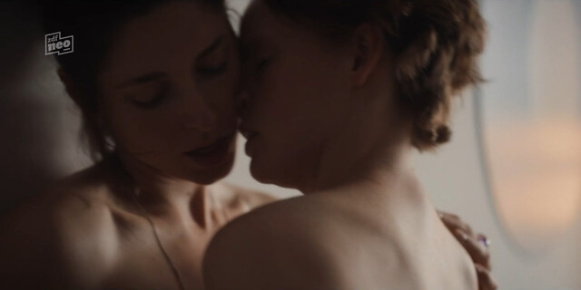 Eva Maria Jost nude, Katharina Nesytowa nude – WIR s01e08 (2021)
