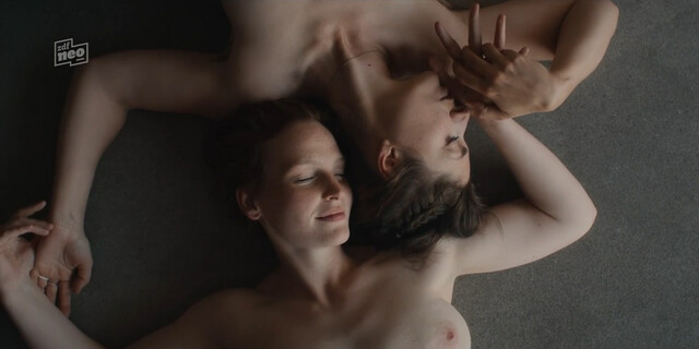 Eva Maria Jost nude, Katharina Nesytowa nude – WIR s01e08 (2021)