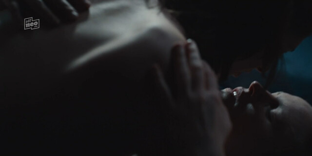 Eva Maria Jost nude, Katharina Nesytowa nude – WIR s01e08 (2021)