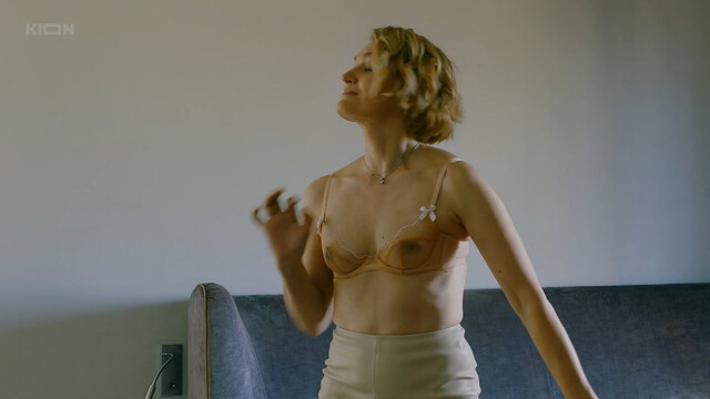 Viktoriya Tolstoganova nude, Polina Kutepova sexy, Yana Gladkikh sexy – Chinovnitsa s01e01-02 (2021)