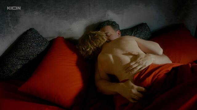 Viktoriya Tolstoganova nude, Polina Kutepova sexy, Yana Gladkikh sexy – Chinovnitsa s01e01-02 (2021)