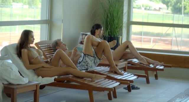 Dominika Dabrowska nude, Ewa Woch sexy, Magdalena Krakowiecka sexy – Sciema po polsku (2021)