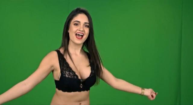 Dominika Dabrowska nude, Ewa Woch sexy, Magdalena Krakowiecka sexy – Sciema po polsku (2021)