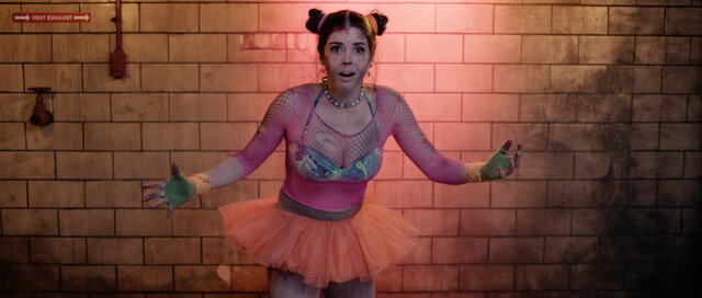 Sara Malakul Lane nude, Kelly McCart nude, Amanda Ruth Ritchie nude – Halloween Pussy Trap Kill! Kill! (2017)