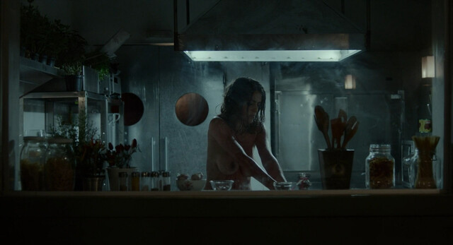 Luciana Paes nude, Camila Morgado nude – The Friendly Beast (O Animal Cordial) (2017)