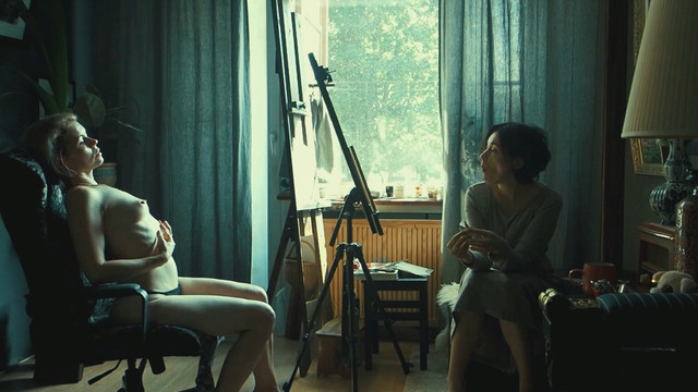 Sophie Reinhard nude, Aida Popanopoulous nude – A Flowerbox for Rosie (2021)