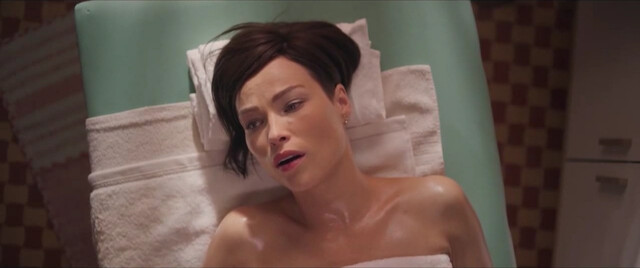 Anna Dereszowska sexy, Weronika Ksiazkiewicz sexy, Rita Weinar nude – Mayday (2020)